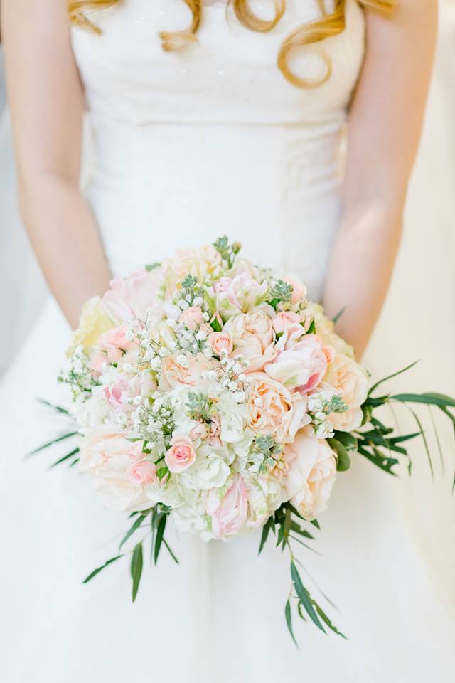 Rustic and elegant wedding at Calamigos Ranch in the Redwood room, bridal bouquet with blush flowers