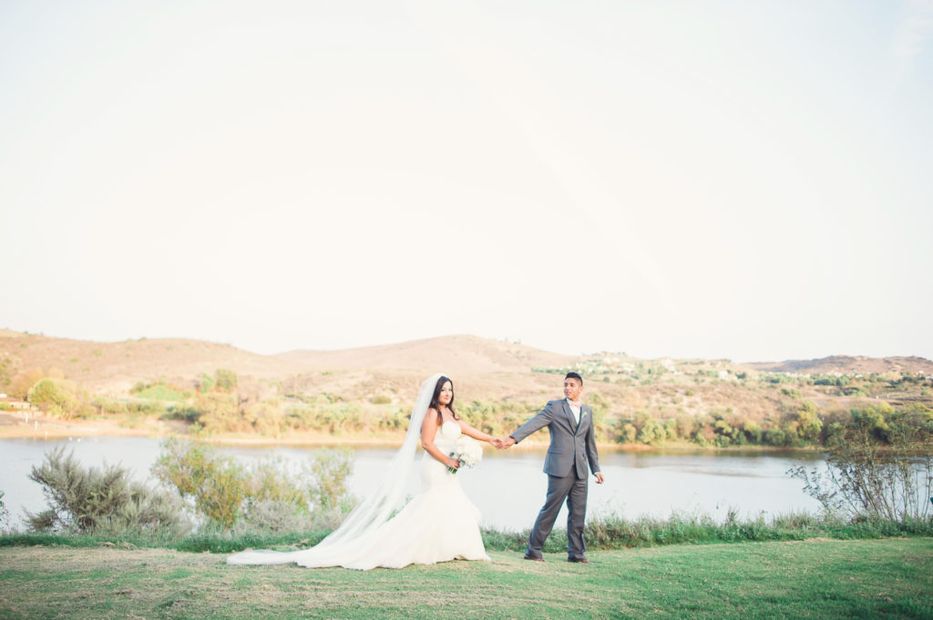 soft and romantic wedding at strawberry farms golf course