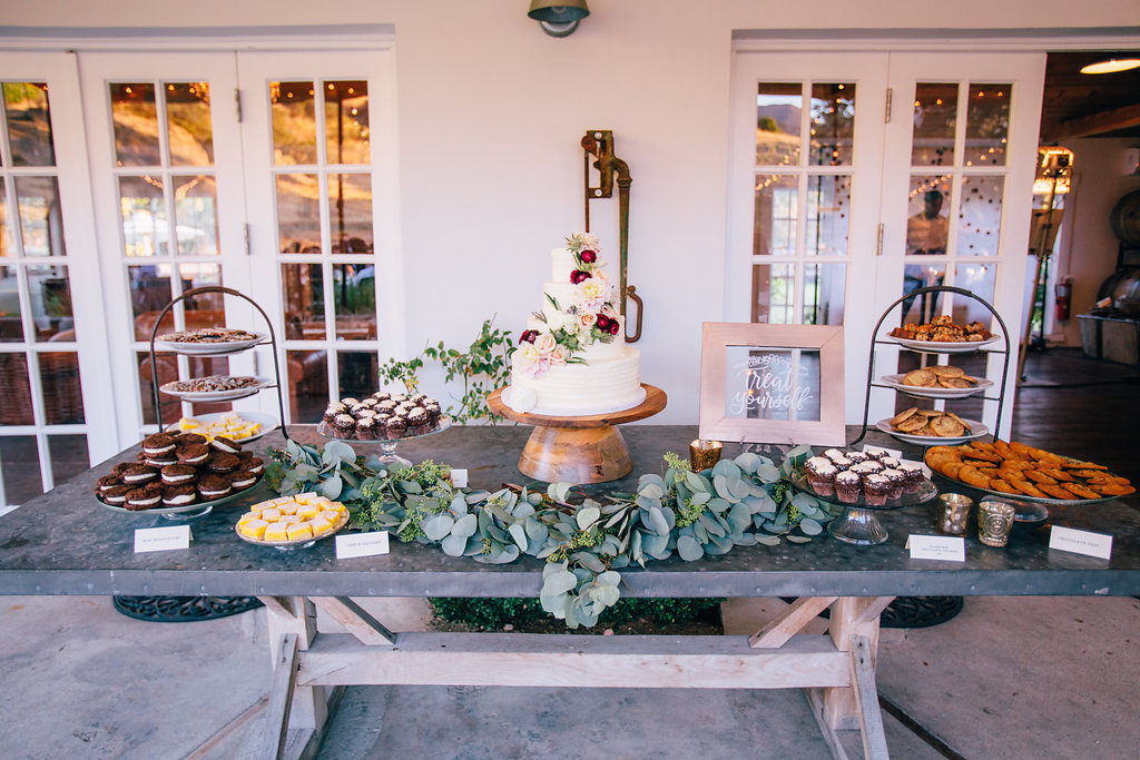 Cake and desserts table Triunfo Creek Vineyards Susiecakes