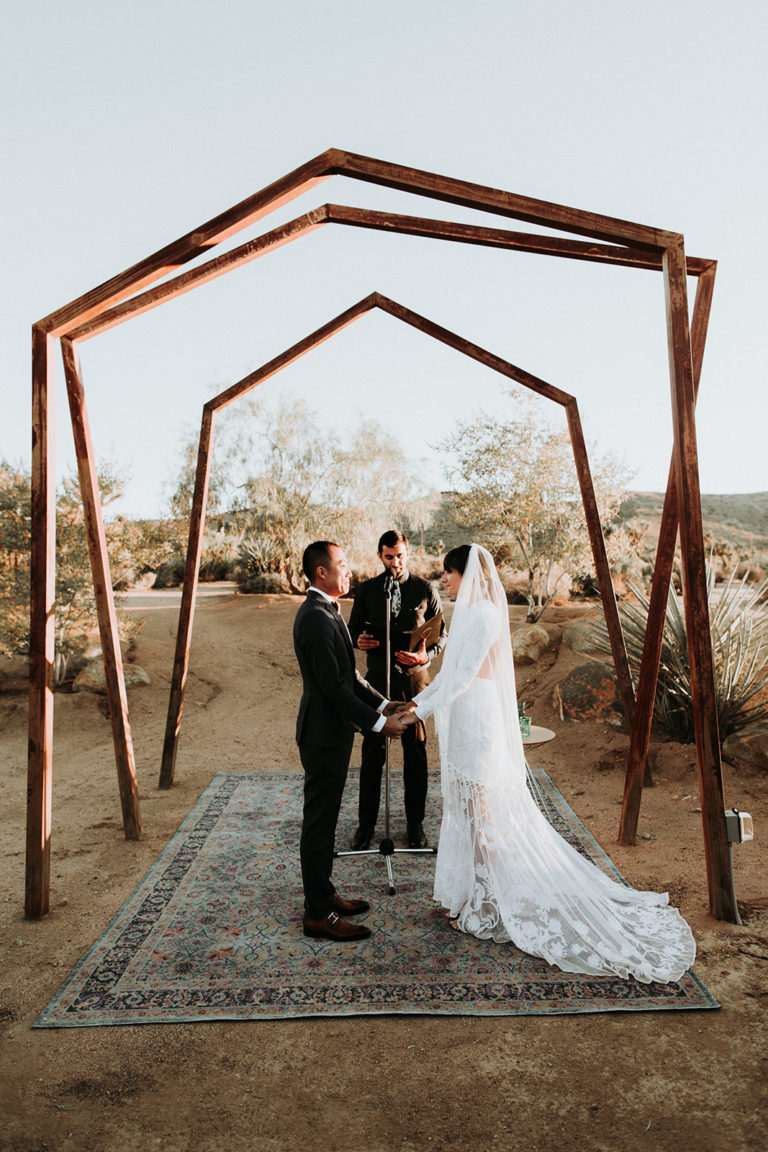 A Joshua Tree Wedding At Tumbleweed Sanctuary Feathered Arrow Wedding Planning 9374