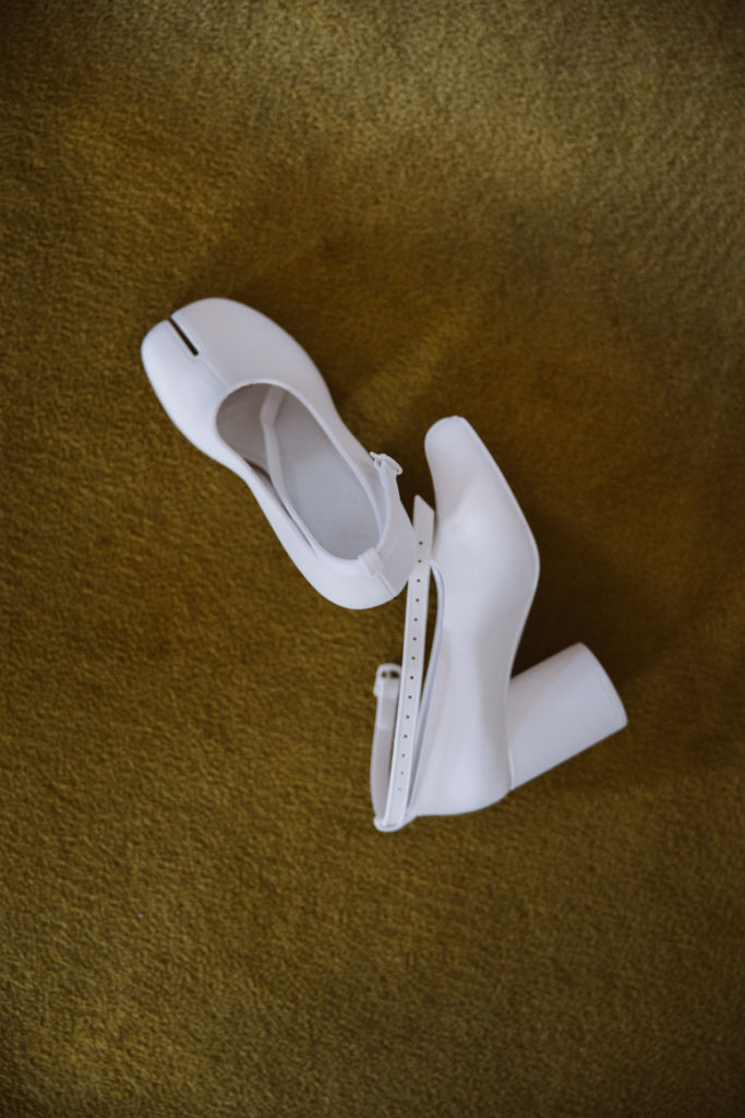 whit split toe bridal shoes