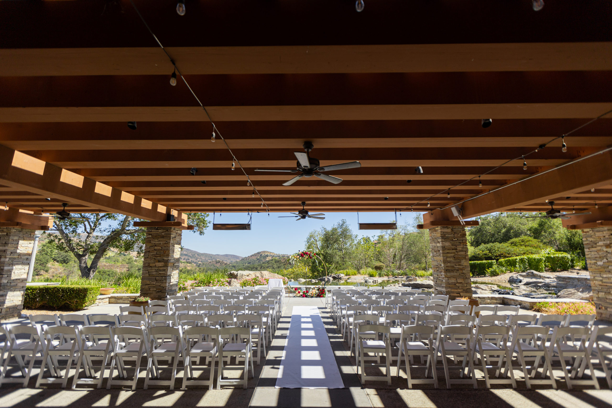 outdoor jewel toned wedding ceremony at Dove Canyon Golf Club 