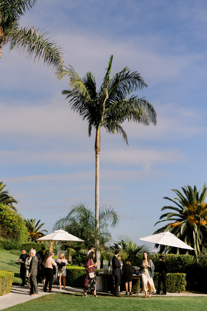 outdoor cocktail hour at Bel Air Bay Club