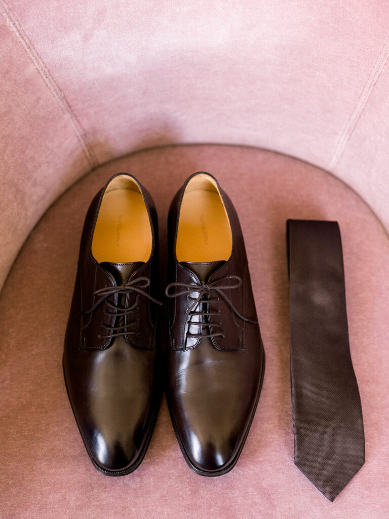 black groom shoes and tie